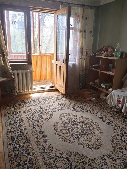 Продам 1к.квартиру м. Дворец спорта Жасминовый бульвар 12