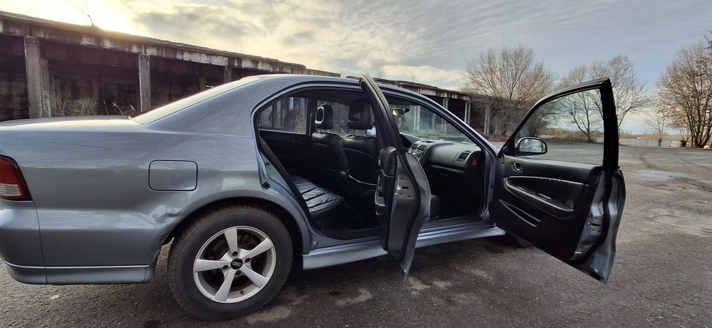 Mitsubishi Galant 8 – стильна “Акула”, яка не старіє газ/бензин 2.0