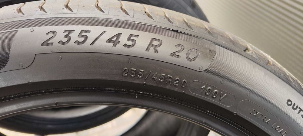 Opona 235/45 R20 100V Michelin Primacy 4