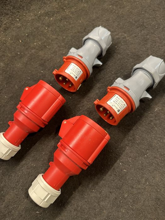 Wtyczka i gniazdo przenośne siłowe 16A 4P