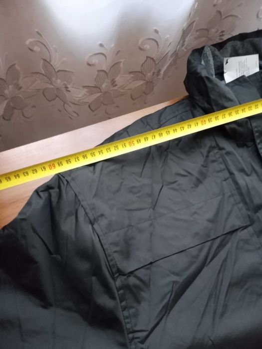 Куртка теплая непромокающая.