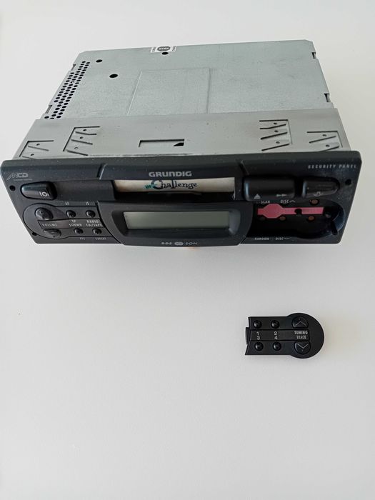 Auto rádio antigo Grundig