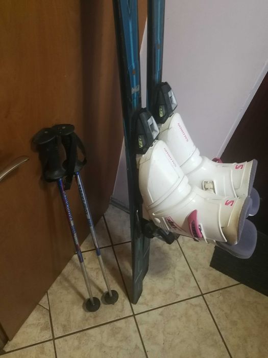 Zestaw narciarski narty kijki buty narciarskie salomon