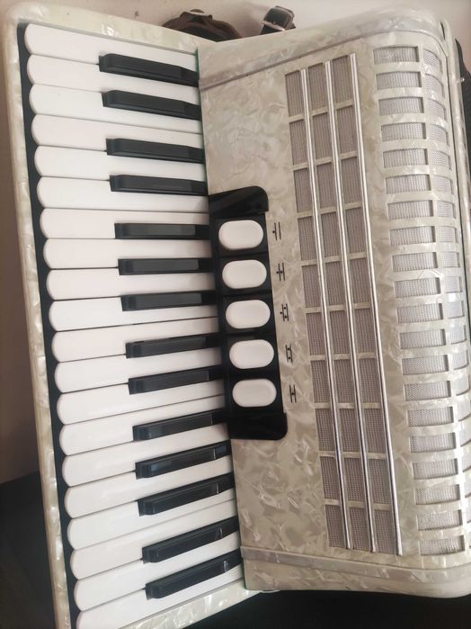 Sprzedam akordeon hohner concerto 3 S