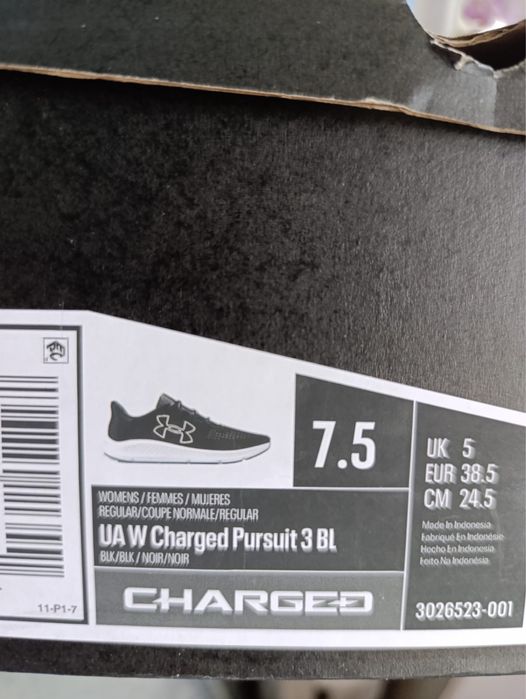 Жіночі кросівки для бігу Under Armour Charged  Pursuit 3