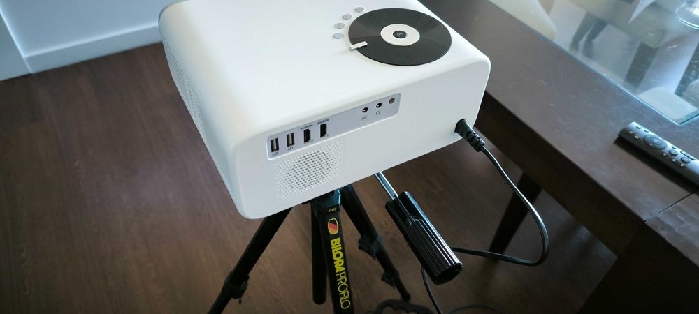 Projector Android TV projetor de 4K, 25000 lúmenes WiFi Bluetooth