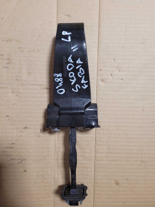 Ogranicznik drzwi prawy/lewy przód Skoda Fabia III 6V08.37267