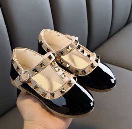 Туфельки в стилі Valentino