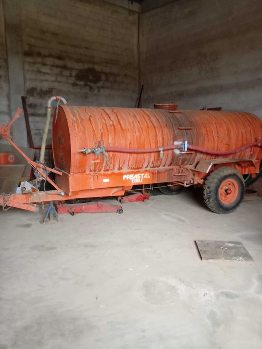 Cisterna/ Deposito agrícola 5000 litros usada - com documentos