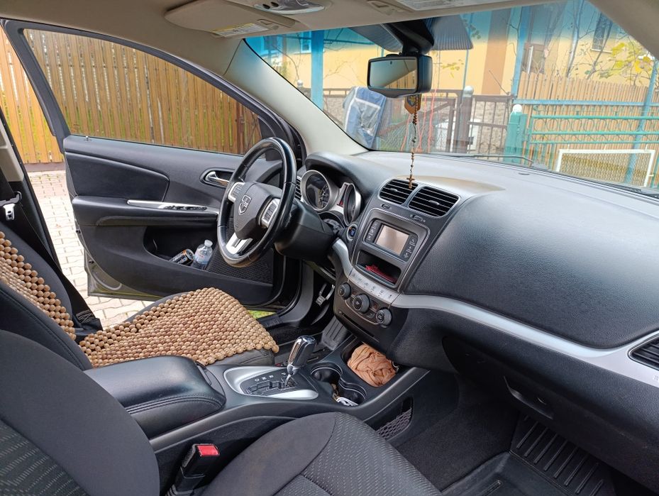 Продам Додж Джорні.