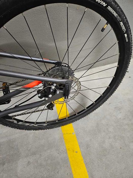 Bicicleta Trekking e Gravel Riverside 700  em ótimas condições