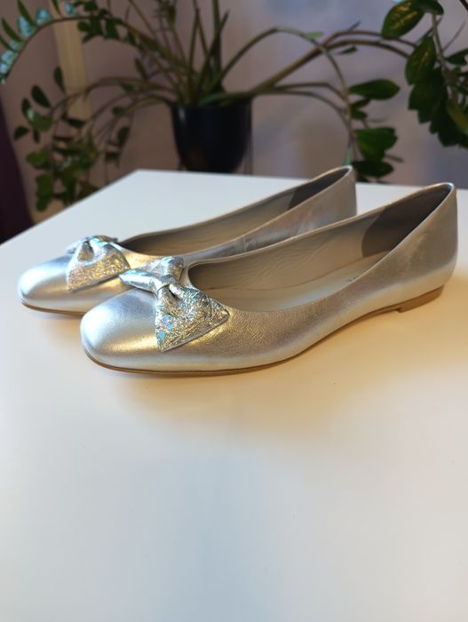 Skórzane baleriny Eva Minge.