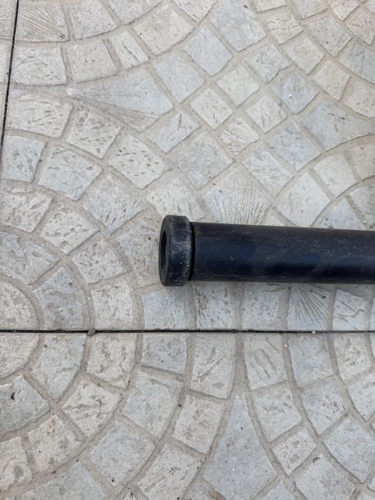 Mesa com tampo em vidro