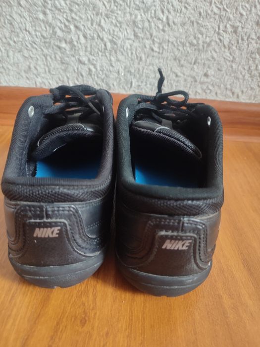 Шкіряні кросівки красовки Nike