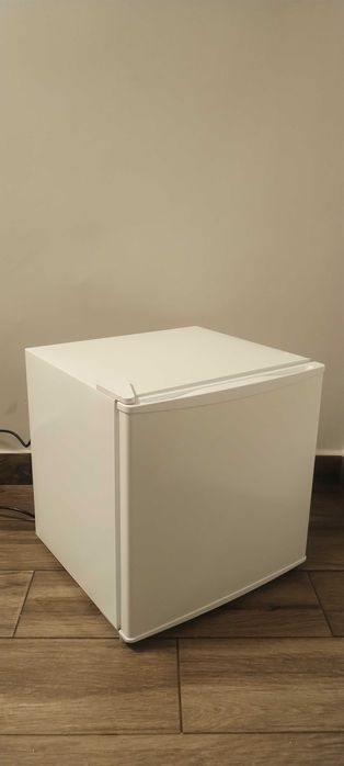 Mała lodówka TILLREDA Ikea