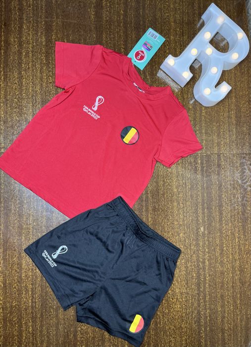 Дитяча футбольна форма костюм