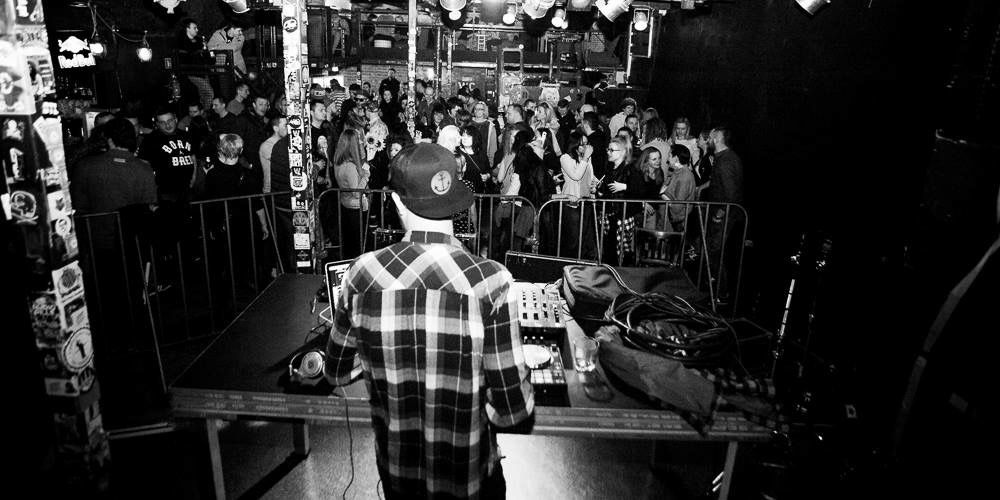 Dj event impreza osiemnastka integracja półmetek jubel jubileusz urodziny napis led rocznica party 18stka 40stka zabawa