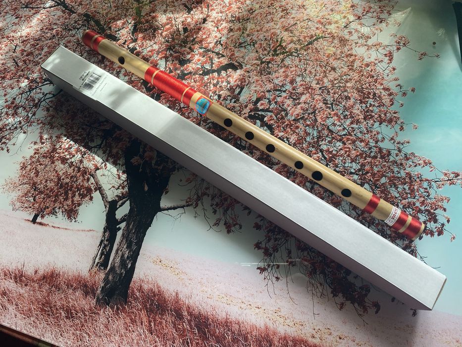 Flet drewniany. Flet poprzeczny bansuri w C.