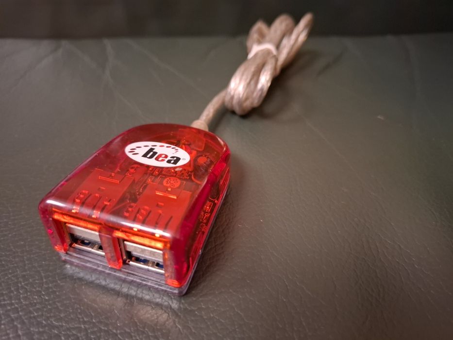 Kable VGA, DVI, Displayport, hub USB i przejśc. PS2, 11 szt DO 20.12