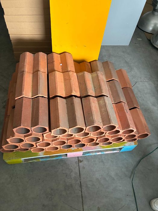 Garrafeira dupla em tijolo - Qtd. 50 Und.