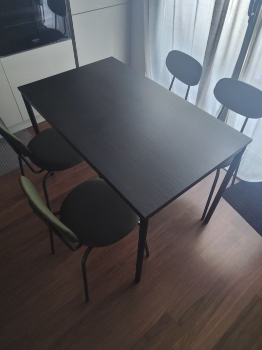 Mesa jantar e cadeiras