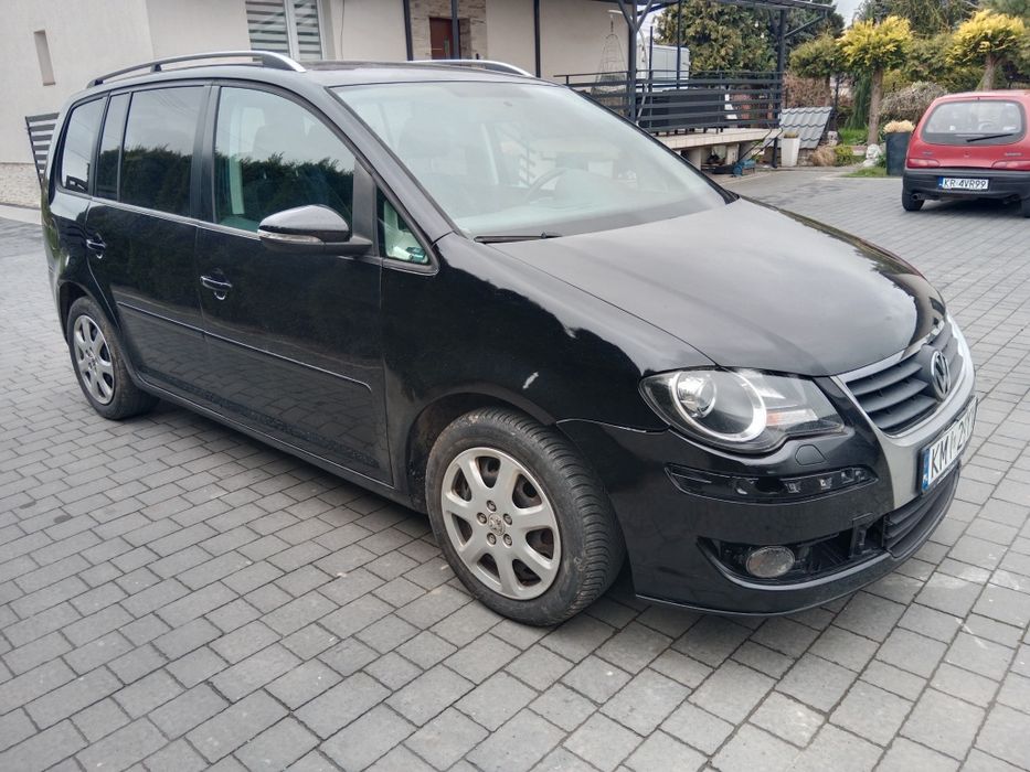 VW Touran 1.9 2010r