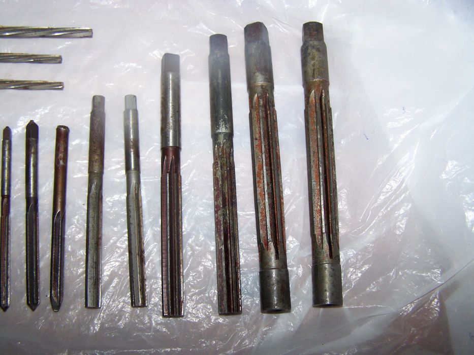 Развертки слесарные по металлу  разных размеров