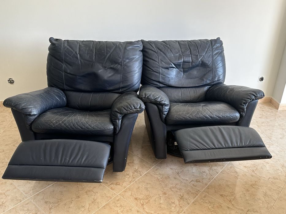 2 Cadeirões Natuzzi em Pele Reclináveis