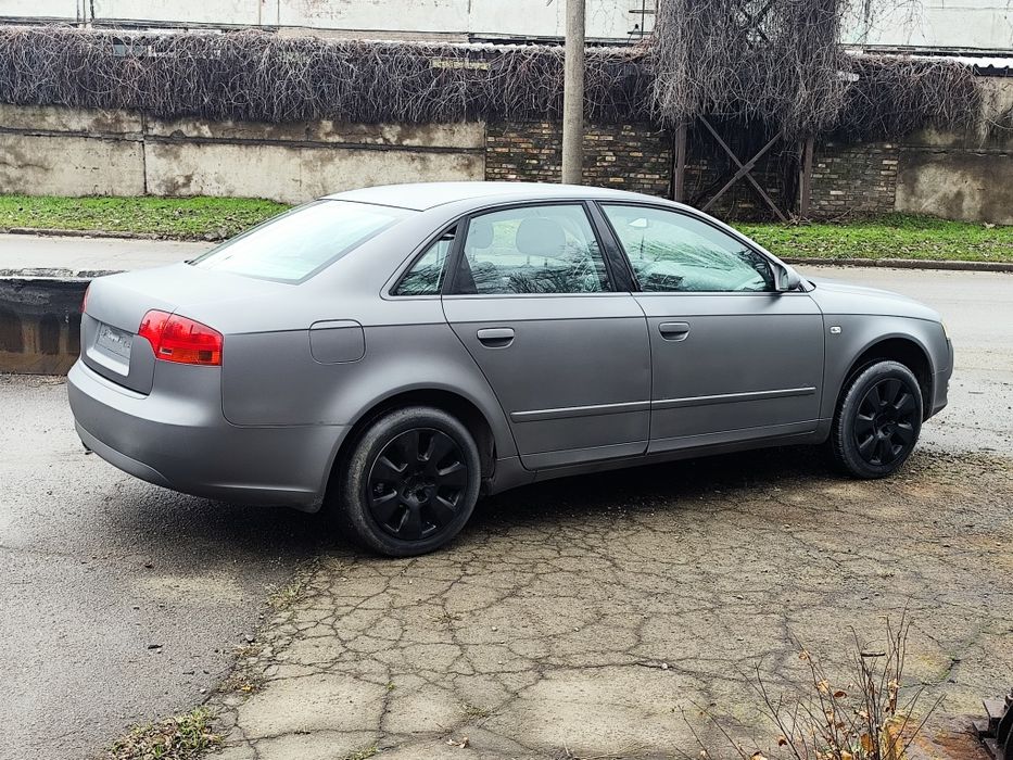 Ауди а 4 б7 2.0 Бензин  Автомат