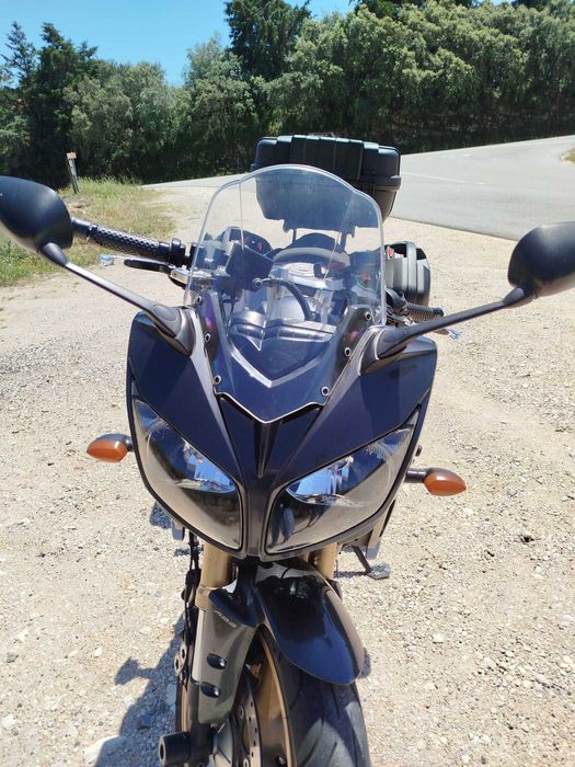 Yamaha Fazer 1000 ABS com malas laterais e top case