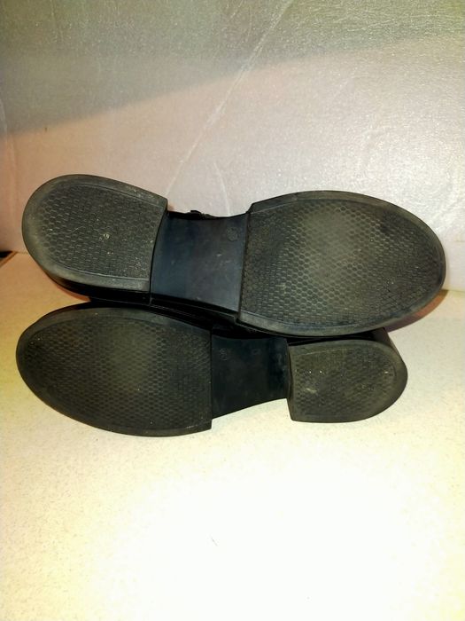 Buty zimowe trzewiki kozaki trapery skórzane GG  39