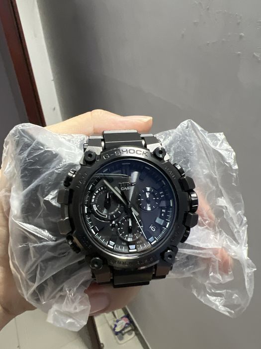 Casio G-Shock MTG-B3000 (Black Resin Strap) - 99% New / Like New