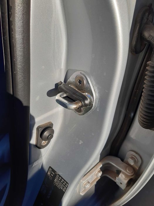 Упор демпфер замка двери opel renault mitsubishi hyundai