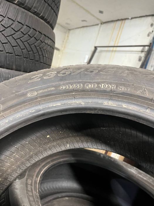 Комплект зимової гуми 235/55/18 Pirelli