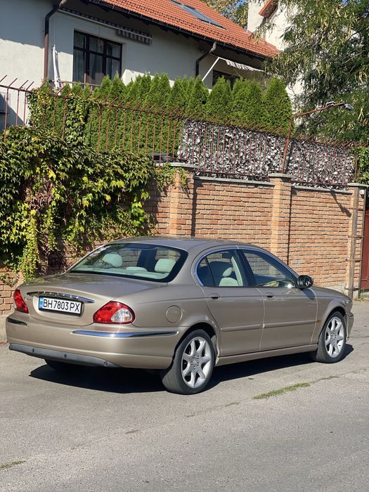 Продам Jaguar X tape