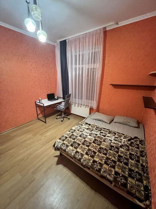 1к - 42м2 Класний ремонт! Велика площа!