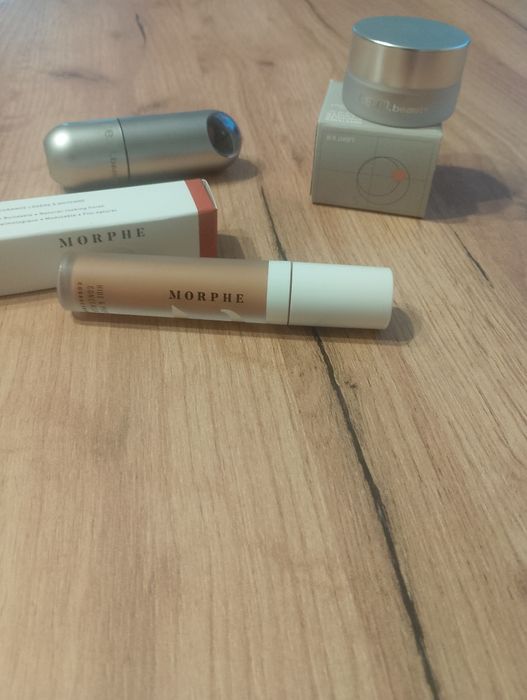 Zestaw kosmetyków - r.e.m beauty i morphe
