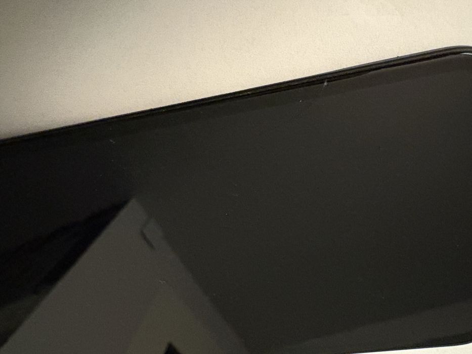 Orginalny wyświetlacz iPhone XR z drobną rysą