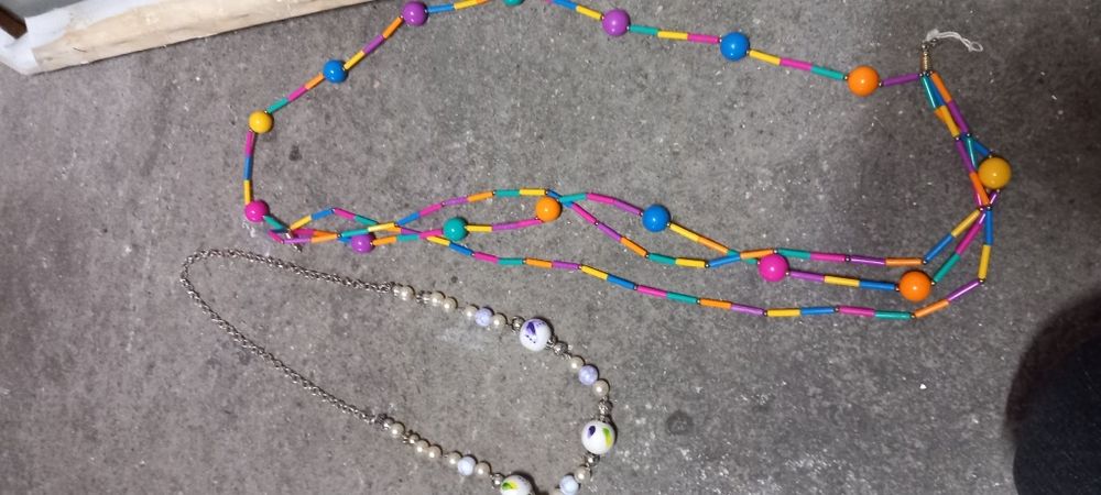 Ladies' Items – €2 Each64365279913474123