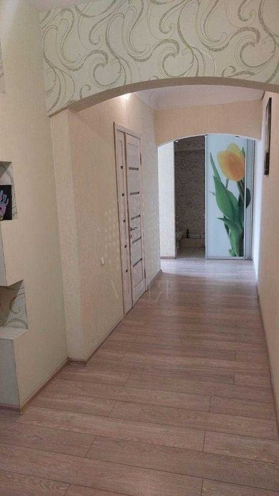 Продам 3к кв Центр, площадь Конституции, ДОМ СО ШПИЛЕМ.IN