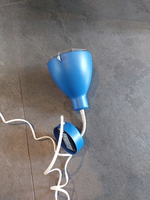 Lampka nocna na ściane, niebieska