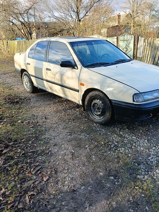 Нісан Прімера р-10