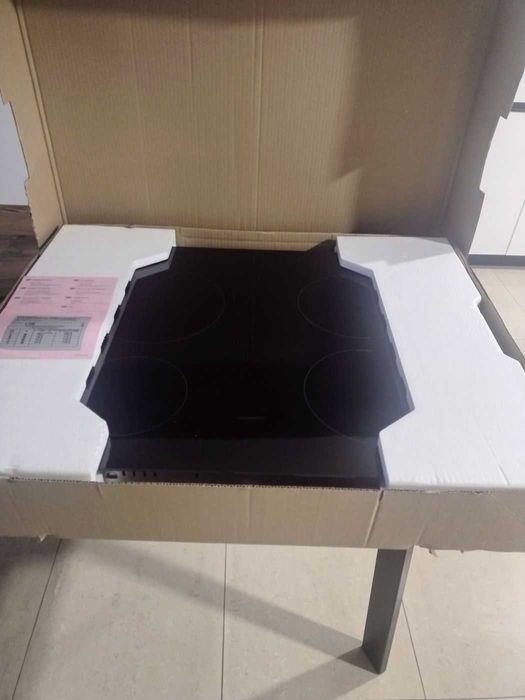 Plyta indukcja marki Bosch model z serii 6 PIE61RHB1E -60 cm