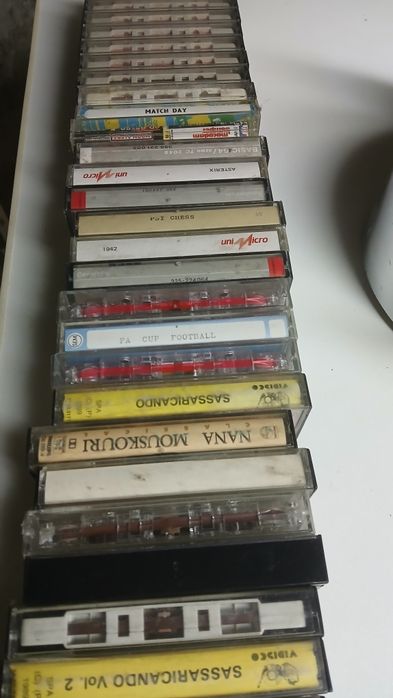 CDs, e cassetes antigos