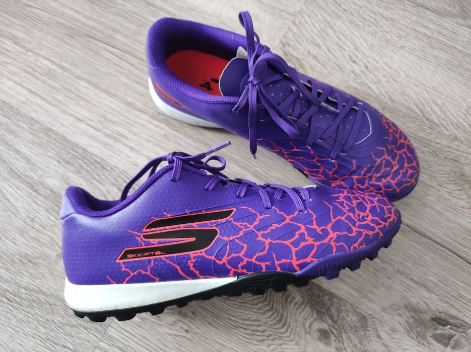 Zestaw korki i turfy Skechers rozmiar 38