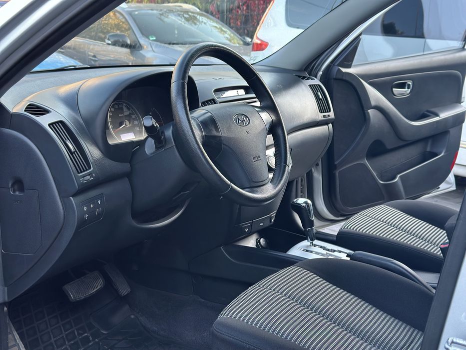 Продам Hyundai Elantra 2011