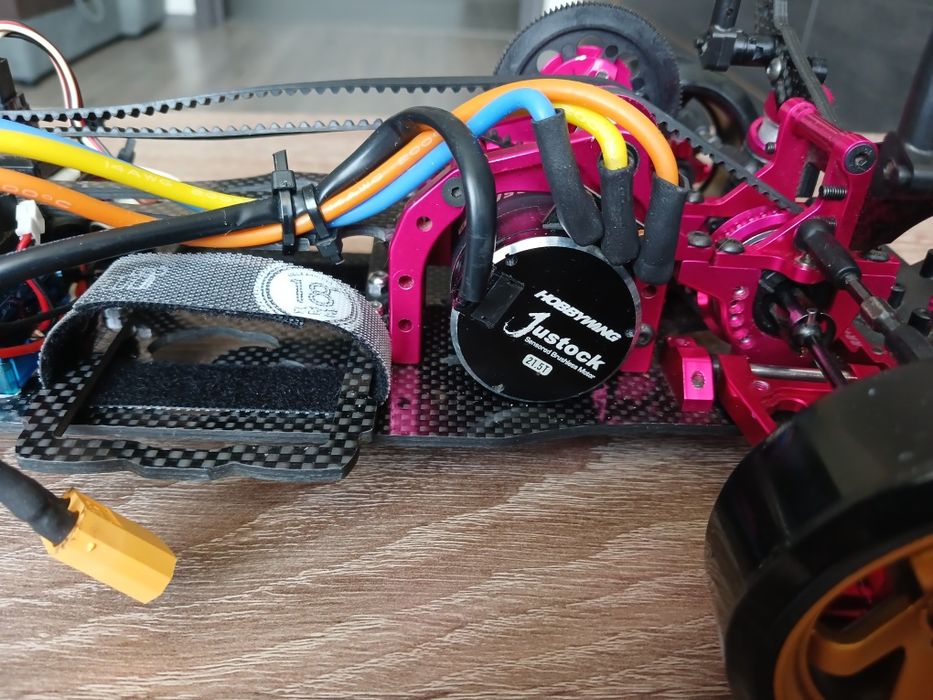 Продам rc Сакура Д4(traxxas losi tamiya hpi himoto)