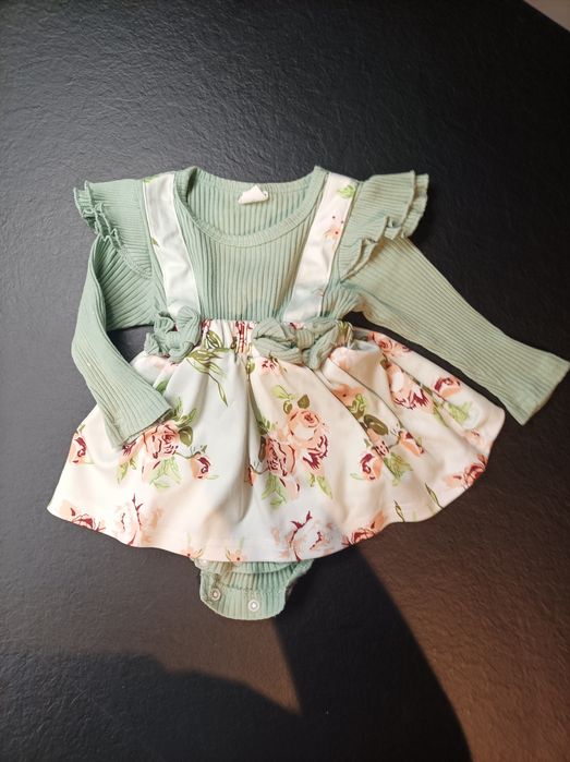 Sukienki letnie rozmiar 62