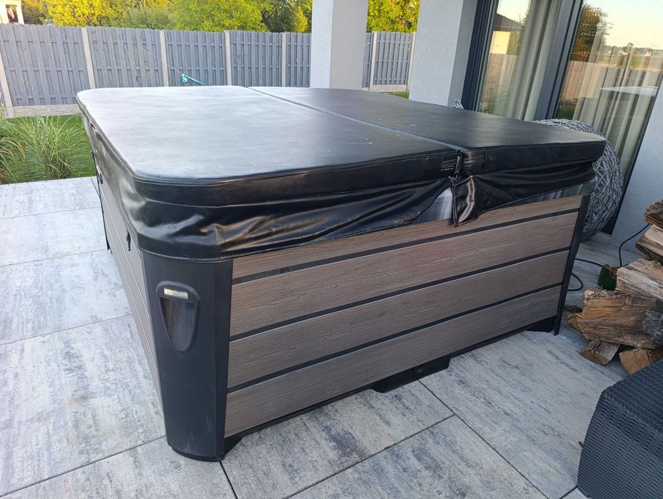 Hot tub Jacuzzi Jakuzi Balia Bania Spa Platinium spa