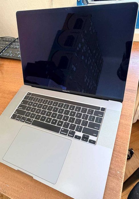 ТОПОВИЙ Apple Macbook pro 16”  ВІДЕОКАРТА 8GB !! retina 4K 2019 • i9-9880HK • 32gb ram • 512B SSD •CUSTOM MDM Для потужного монтажу, ігор та навчання!